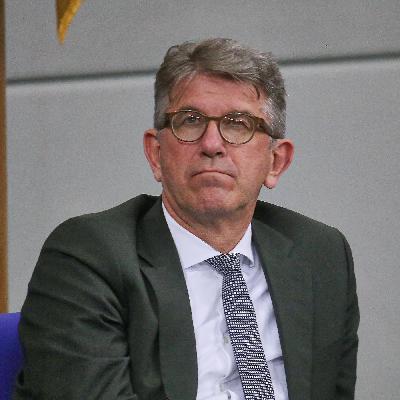 Buchhandlungspreis abgesagt: Kritik an Kulturstaatsminister Weimar Buchhandlungspreis abgesagt: Kritik an Kulturstaatsminister Weimar