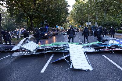 Tertulia: Tensión, política y deporte tras la suspensión de la última jornada de La Vuelta