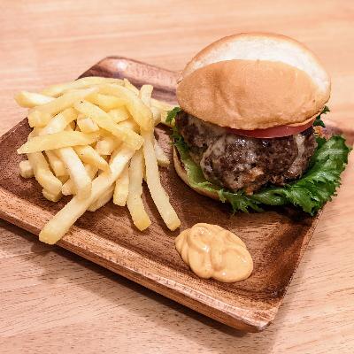 【ハンバーガー】ヴィーガン用のパティは、もう本物の肉と変わらない