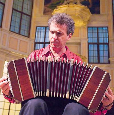 Gabriel Rivano -  Bandoneonista y compositor