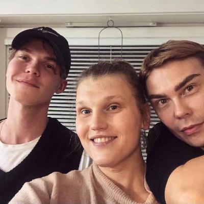 Erik Galli om (att lägga sig) "Under kniven"