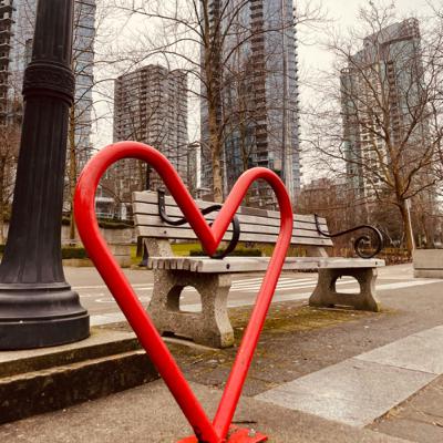 Solo estaban de paso-Leticia Sala