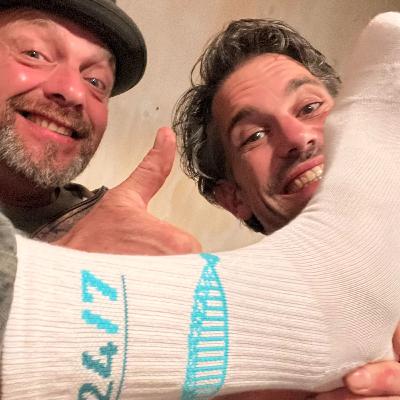 #78 - Leo Dirks - Misschien wel de meest kleurrijke straatartiest van Nijmegen #78 - Leo Dirks - Misschien wel de meest kleurrijke straatartiest van Nijmegen