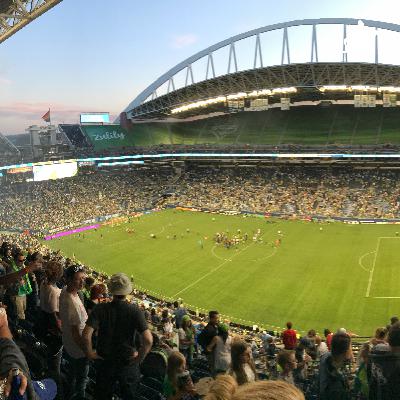 アメリカ大学女子サッカー:監督解任から新監督就任までの流れ