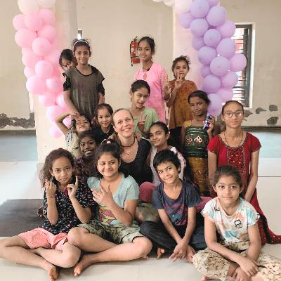#284 Interview mit Lea über echte Hilfe für Mädchen und Frauen in Indien