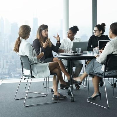 7:50am Business News