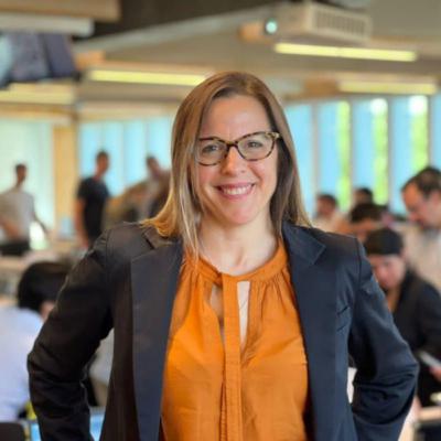 Cátedra Avícola Entrevistas - #11 Anahi Schiavinato: Ceva Business Program Cátedra Avícola Entrevistas - #11 Anahi Schiavinato: Ceva Business Program