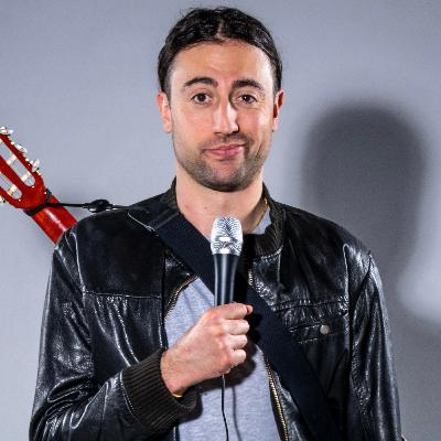 Sven Ivanić. Comedian und Jurist.