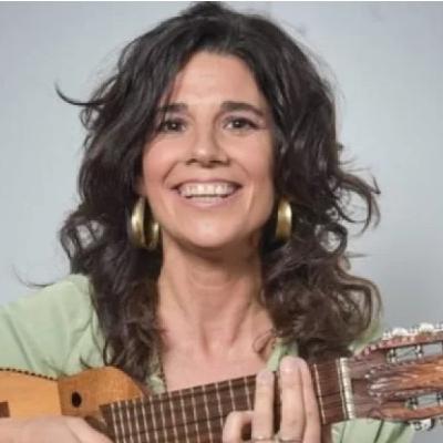 Flor Cosentino y su inspiración en la búsqueda de un lugar en el mundo