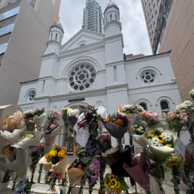 Sea of flowers growing at Brisbane synagogue; Premier won't support all gun reform options; And Brisbane koala going viral after bus ride Sea of flowers growing at Brisbane synagogue; Premier won't support all gun reform options; And Brisbane koala going viral after bus ride