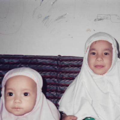 37. Random Talk "Ngobrolin childhood and parenting with my not so old' a Sista"