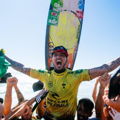 Gabriel Medina é tricampeão mundial da WSL Gabriel Medina é tricampeão mundial da WSL