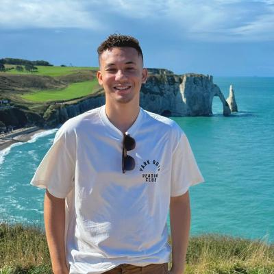 Capixaba conta como é a vida em Paris, na França