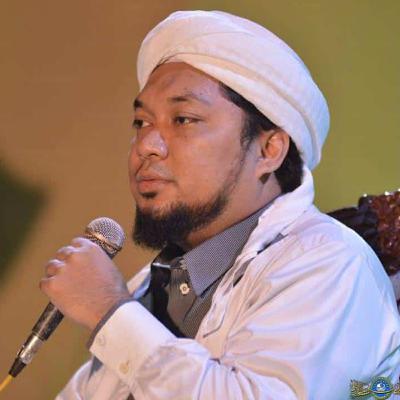 Tausyiah KHR. ACH AZAIM IBRAHIMY