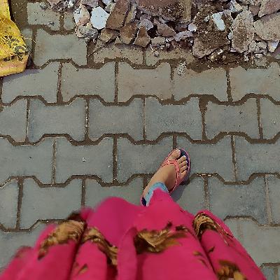 Ek Insan hi dusre Insan ko banata hai