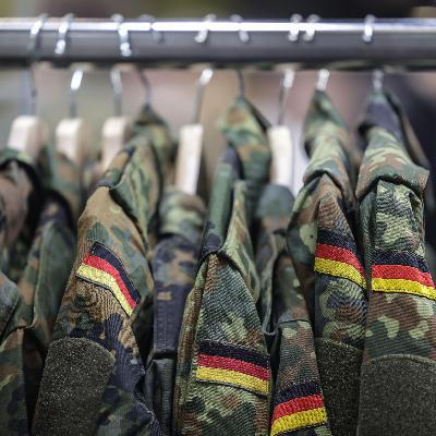 Rechtsextreme in der Bundeswehr - Hitlergruß in der Kaserne