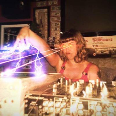 Moody Eva: Fun at Parties!