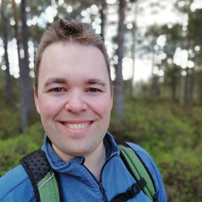 Over en åpen Bibel med Lars-Petter Ødegård