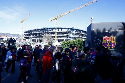 Treball sanciona amb 1 milió una empresa de les obres del Camp Nou per tenir 79 treballadors contractats irregularment