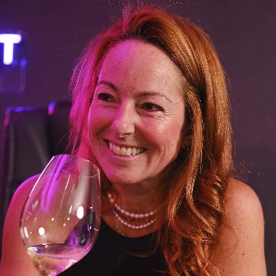 Emiliana Medauar - Sommelière e proprietária da importadora e clube de assinatura Emi Wine #EP114 Emiliana Medauar - Sommelière e proprietária da importadora e clube de assinatura Emi Wine #EP114