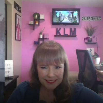 AI Burnout, Delegation & the New Rules of Business Efficiency with Kelly Lorenzen