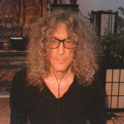 S01E10 - An Interview with Ronnie Pontiac S01E10 - An Interview with Ronnie Pontiac