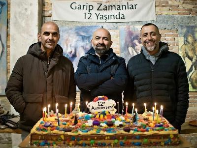 Garip Zamanlar – Bölüm 69: 12.yaşımızı distopik bir dünyada kutluyoruz (31/1/2026) Garip Zamanlar – Bölüm 69: 12.yaşımızı distopik bir dünyada kutluyoruz (31/1/2026)