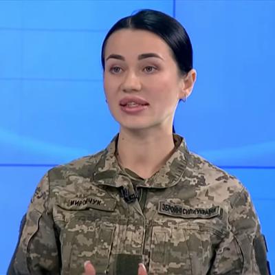 Начальниця відділення комунікації 152-ї бригади розповіла про БЗВП, рекрутинг і службу Начальниця відділення комунікації 152-ї бригади розповіла про БЗВП, рекрутинг і службу