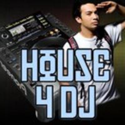 ¤ .Electronice #28. ¤ by Jozc Ilin aka Aron Barclay [March 18th 2011] on Tracklistings Radio Show