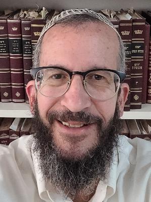 Converting to Judaism at the Hotel California: Opportunities, Risks, and Jewish Law, with Rabbi Chuck Davidson (165) Converting to Judaism at the Hotel California: Opportunities, Risks, and Jewish Law, with Rabbi Chuck Davidson (165)