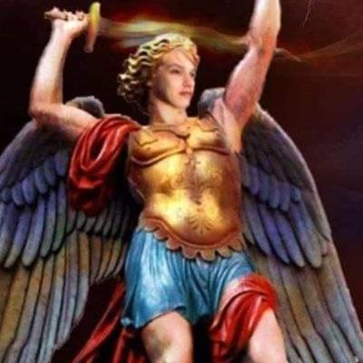 Una noche llena del Arcángel Miguel 🙏💙🙏🥰 Una noche llena del Arcángel Miguel 🙏💙🙏🥰