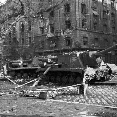 La Squadra d'oro e la Guerra fredda - 4. Miracoli e carri armati