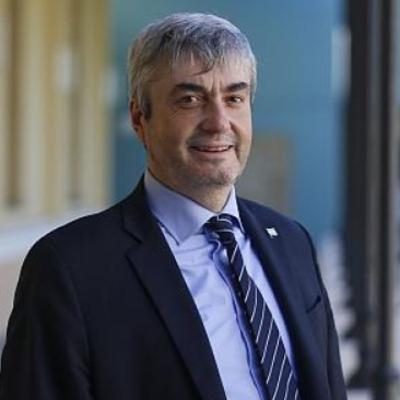 “El que reparte se queda con la mejor parte” “El que reparte se queda con la mejor parte”