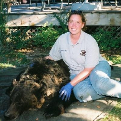 Living Alongside Grizzlies: Kim Annis Living Alongside Grizzlies: Kim Annis