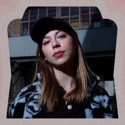 Ilyen mantrák között nőttem fel, hogy „nincs beteg színész, csak halott színész” – interjú Döbrösi Laurával