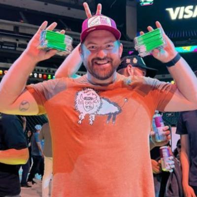 54. Talking About VeeFriends Cards, Bravery, Fitness, and Children's Books w/ Josh Courage a.k.a. @JCourageNFT 54. Talking About VeeFriends Cards, Bravery, Fitness, and Children's Books w/ Josh Courage a.k.a. @JCourageNFT