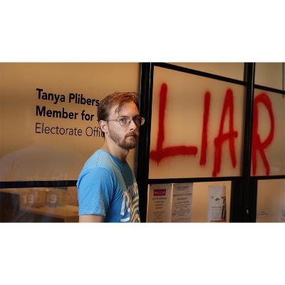 219: Zack Schofield from Rising Tide on how to stop coal & war 219: Zack Schofield from Rising Tide on how to stop coal & war