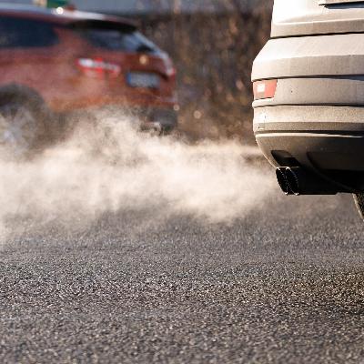 Streit um Verbrenner - Droht der Rückwärtsgang für die Verkehrswende?