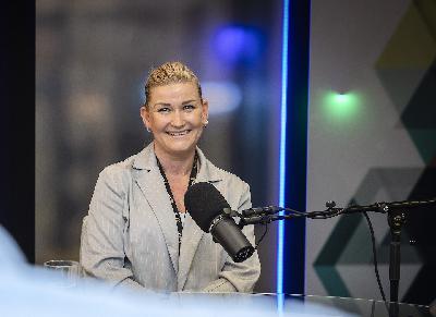 #10 Christina Omland - Kjøpesentersjefen som pugger navn - og røper milliardmål