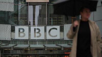 November 10, 2025 - Trump threatens to sue BBC for $1 billion in Panorama editing row