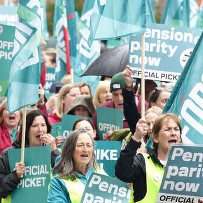 Call for Govt to intervene over school secretaries, caretakers strike