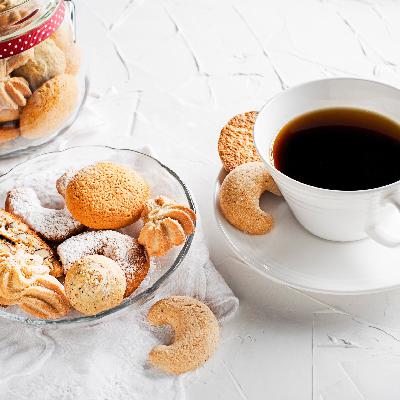 Warum werden weiche Kekse hart und harte Kekse weich, wenn sie rumliegen? Warum werden weiche Kekse hart und harte Kekse weich, wenn sie rumliegen?