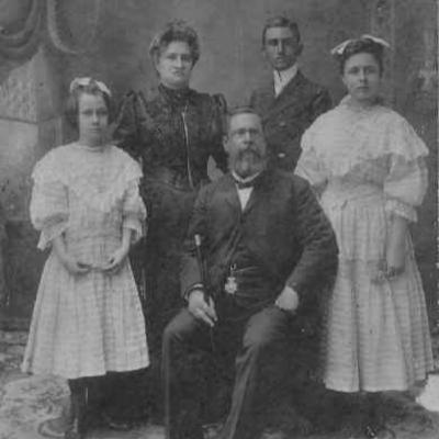 LA BIOGRAFÍA ES DE? | Familia Estrada EC 1855-1993 Parte 1
