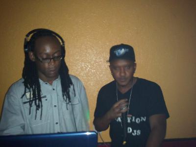 JUGGLIN' AWDAZ LIVE at R-Bar in Miramar, Florida on Friday Jan. 4, 2013 JUGGLIN' AWDAZ LIVE at R-Bar in Miramar, Florida on Friday Jan. 4, 2013