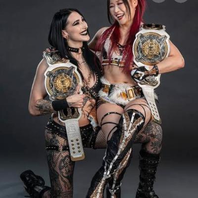 WWE = Women's Wrestling Can't Main Event because of Male EGO WWE = Women's Wrestling Can't Main Event because of Male EGO