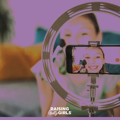 Ep. 334 – Nurturing a Healthy Body Image Amid Mixed Cultural Messages Ep. 334 – Nurturing a Healthy Body Image Amid Mixed Cultural Messages