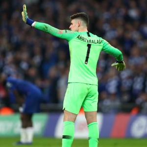 Reaction to Kepa Arrizabalaga's disgraceful behaviour #PolKeBol