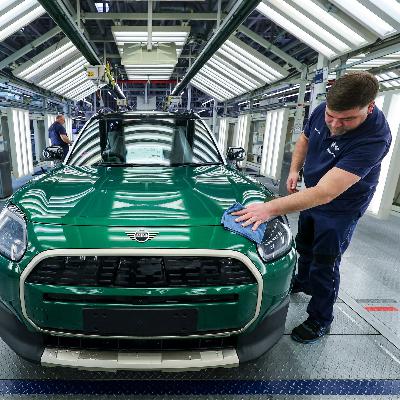 Leipziger BMW-Werk trotzt der Krise Leipziger BMW-Werk trotzt der Krise