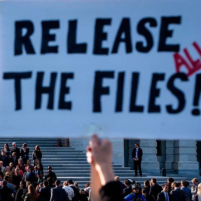 19-11: Legislativo estadounidense aprueba publicación de los Archivos de Jeffrey Epstein.