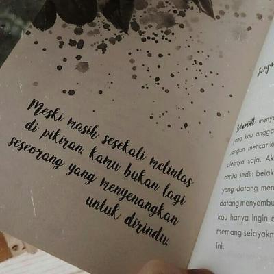 Sebuah Usaha Melupakan Sebuah Usaha Melupakan